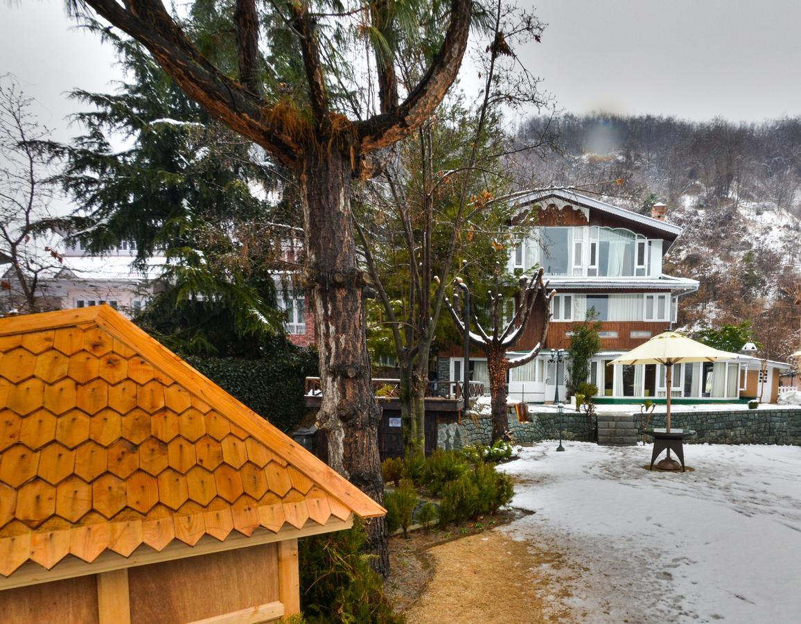 Hotel Metropolis Srīnagar Zewnętrze zdjęcie