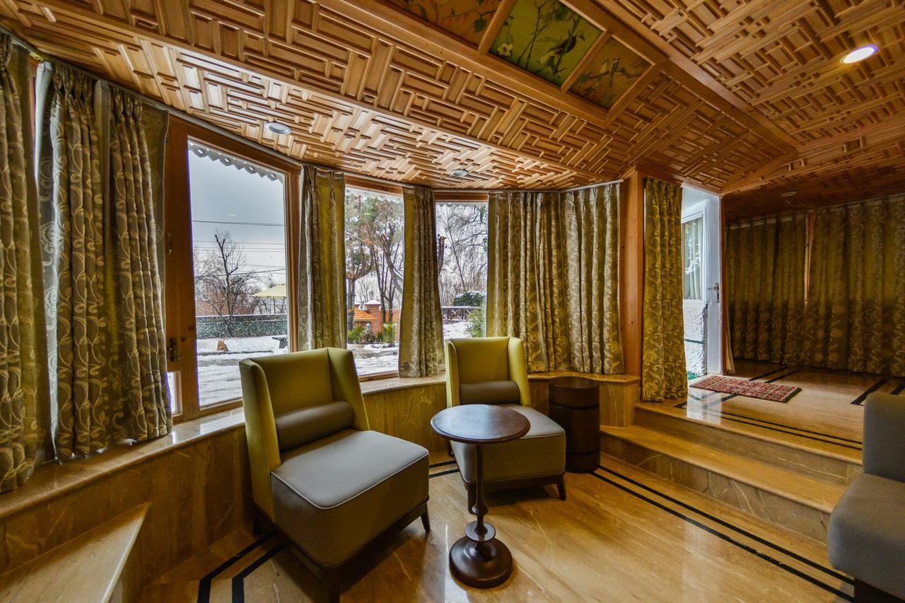 Hotel Metropolis Srīnagar Zewnętrze zdjęcie